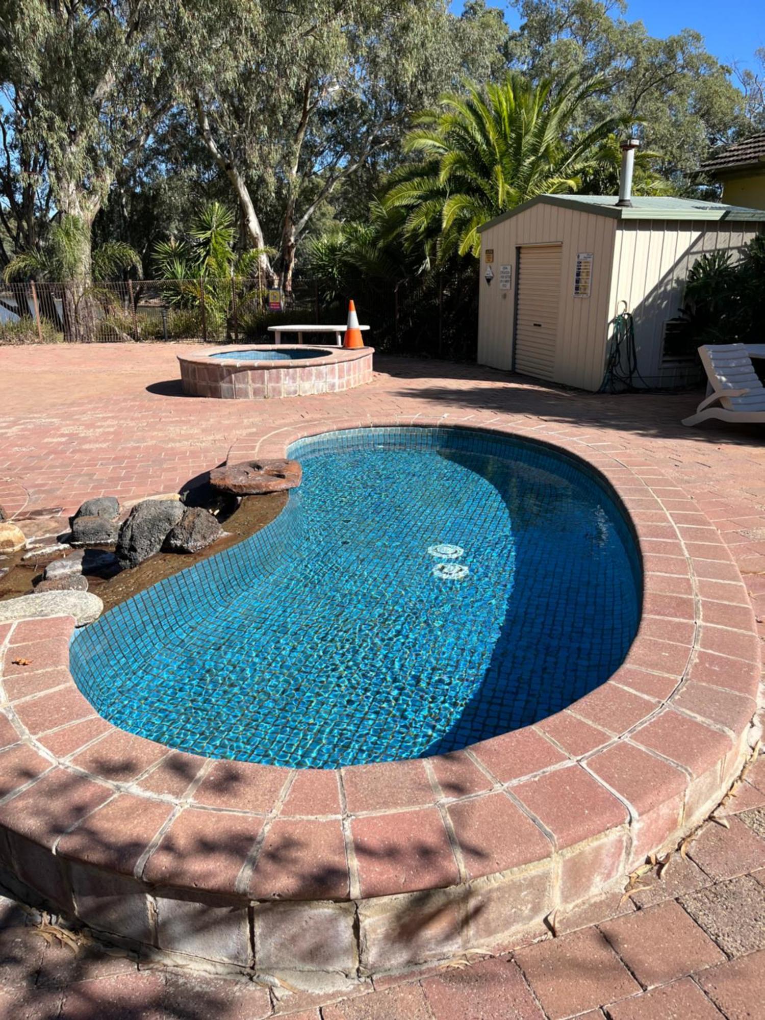 River Frontage Unit Apartment *
