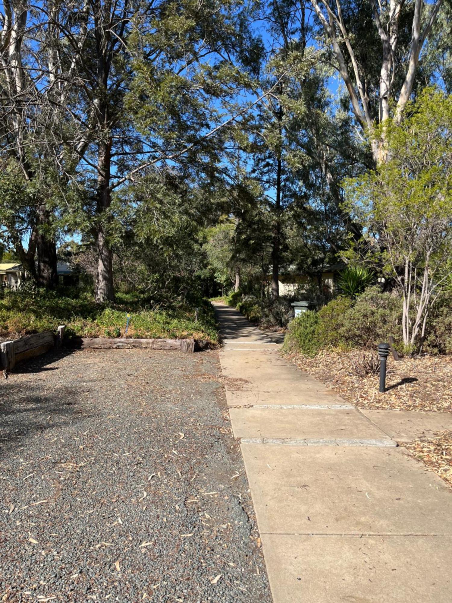 River Frontage Unit Apartment *