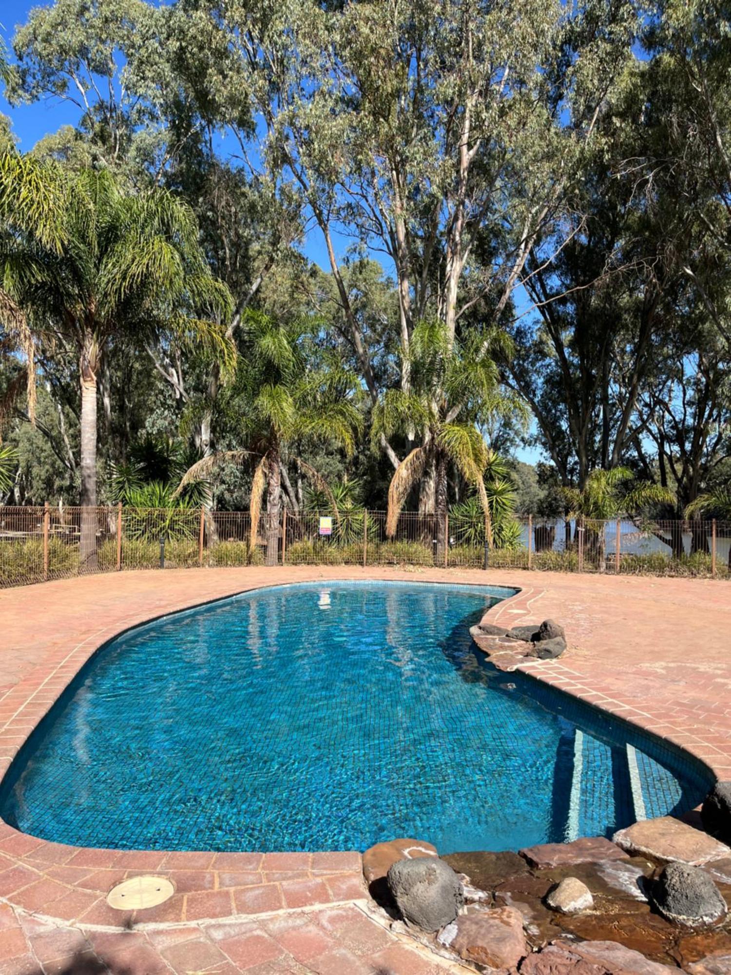 Apartment River Frontage Unit *